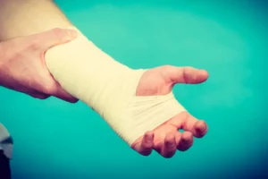 Understanding the Difference Between Economic and Non-Economic Damages in Injury Cases